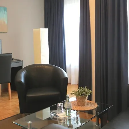 Hotel Residenz Am Festspielhaus 4*