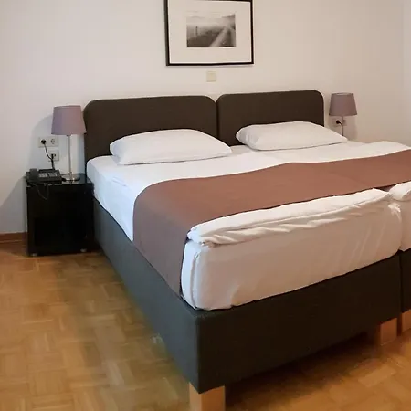 Residenz Am Festspielhaus מלון רקלינגהאוזן