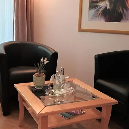 Residenz Am Festspielhaus מלון 4*